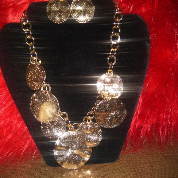 Jewelry - Picture 6 of 6